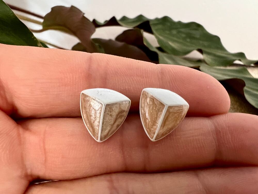 Vintage Beige & White Enamel Stud Earrings,Triangle, Jewelry, Retro 80s